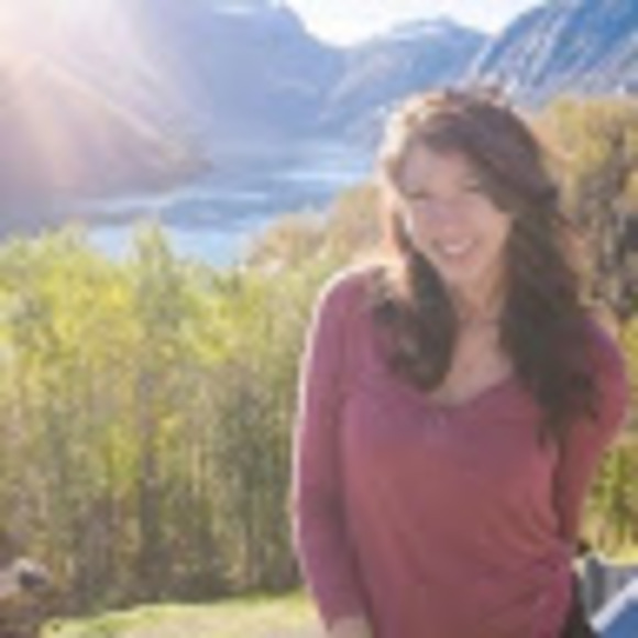 Meet your Posher, Heather - Picture 1 of 1